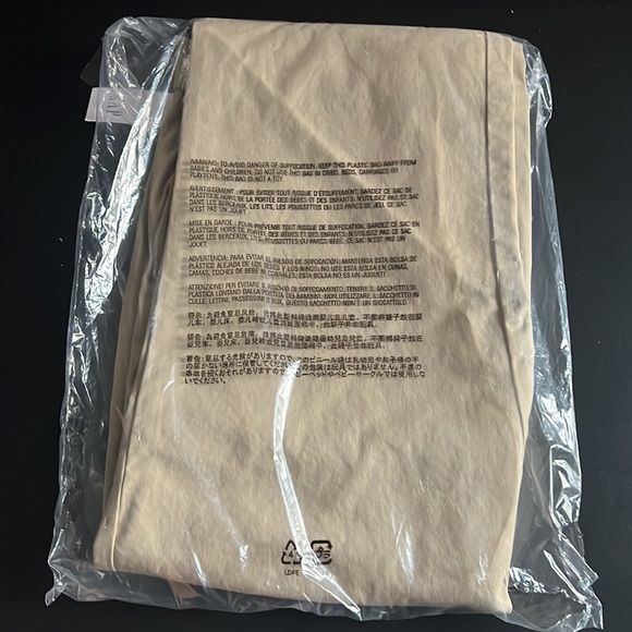 COPY - 32x34 🆕GAP Straight Performance Khakis New With tags - Picture 4 of 4